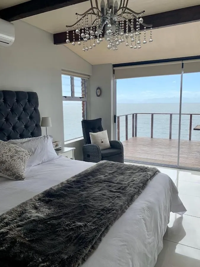 Lalapanzi Daire Fish Hoek